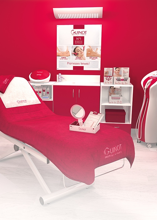 The Salon, the Treatment Room|expert beauty therapist 1 cabine guinot 3d